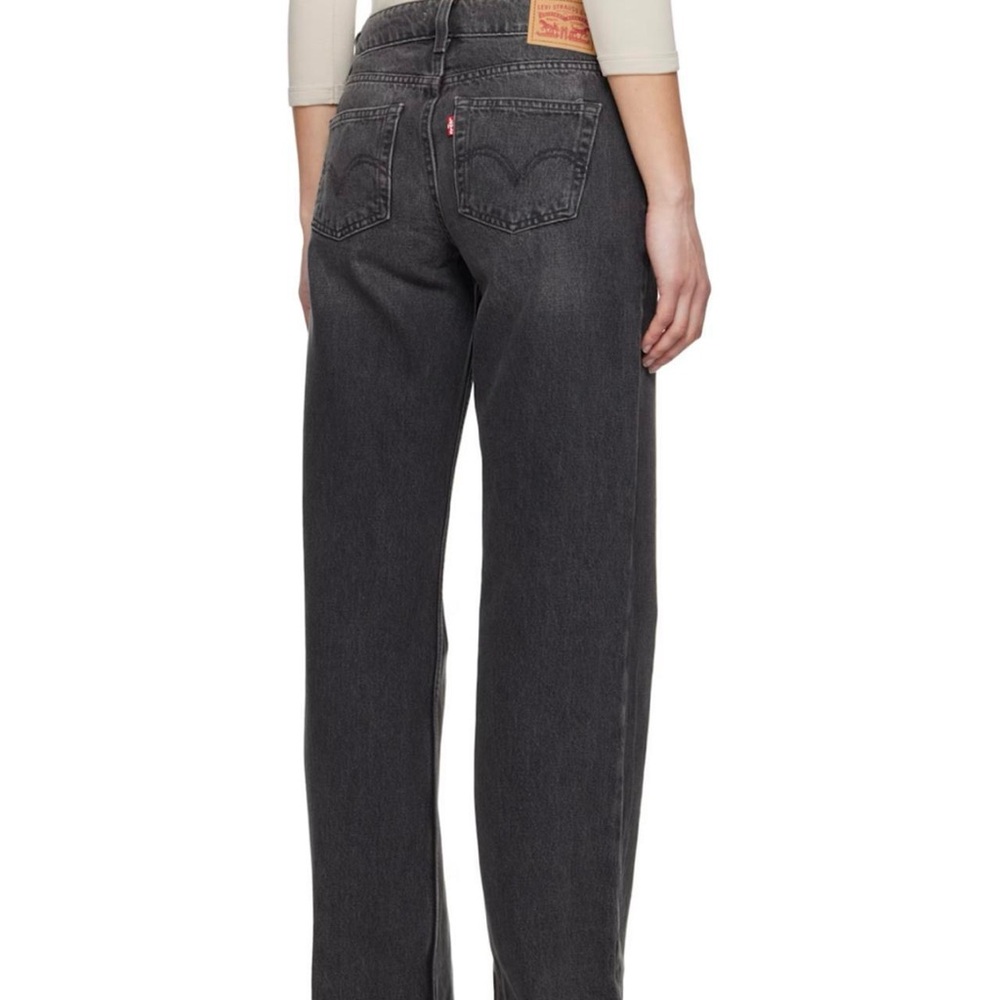 Levi's Women's High-Rise Straight Jeans in Charcoal Black